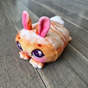 Moose Toys Cookeez Makery Baked Treatz Wheatney Bunny Scented Interactive Plush